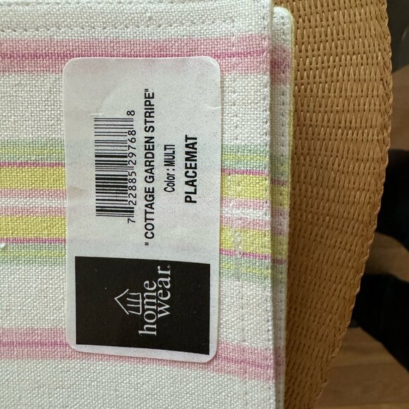 Homewear Cottage Garden Striped Tablecloth & Matching Placemates - Picture 3 of 6
